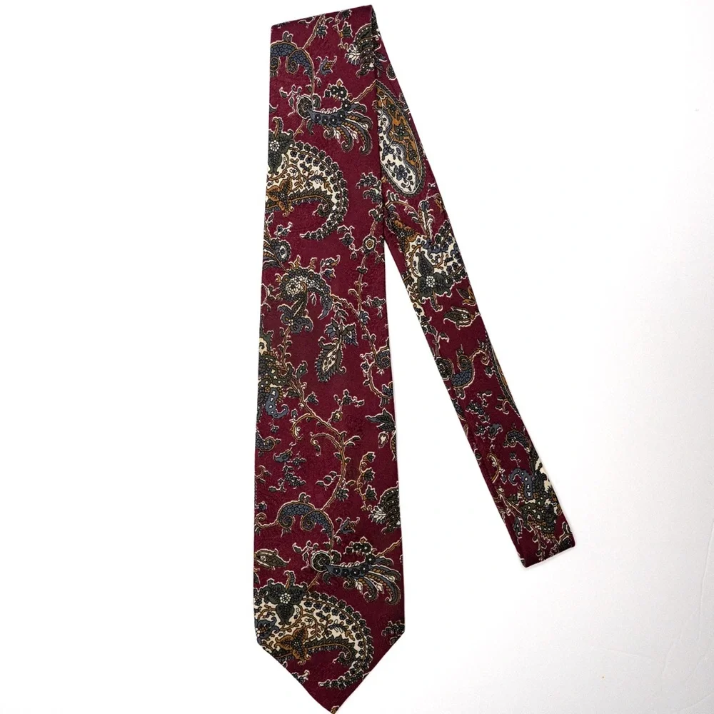 Robert Talbott Carmel‎ Valley Paisley Burgundy Silk Tie, EUC